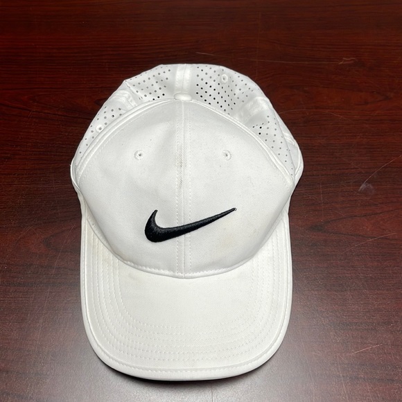 Nike Other - NWOT Nike Hat/Cap